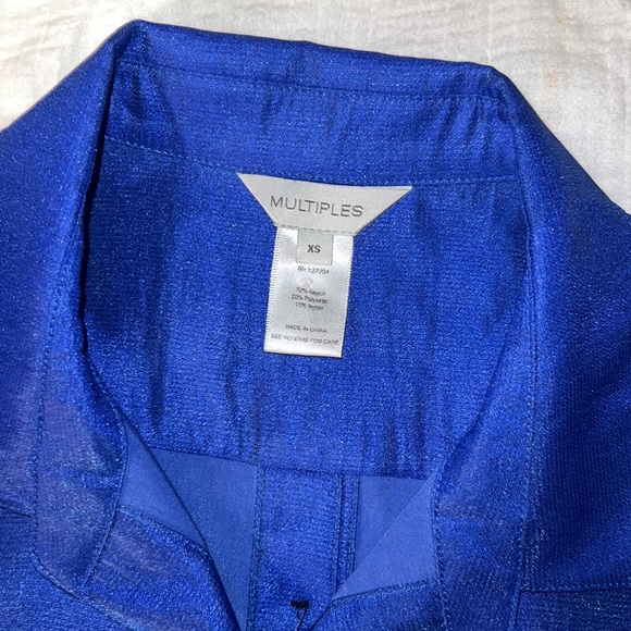 Vintage Multiples Size XS Button Down Top - Picture 15 of 16